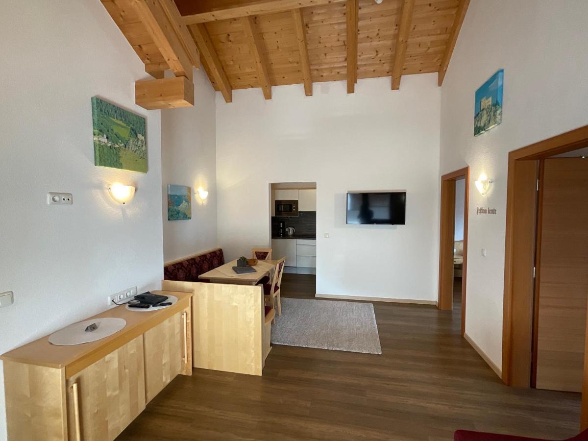 Appartements Am Burgsee Ladis Exteriör bild