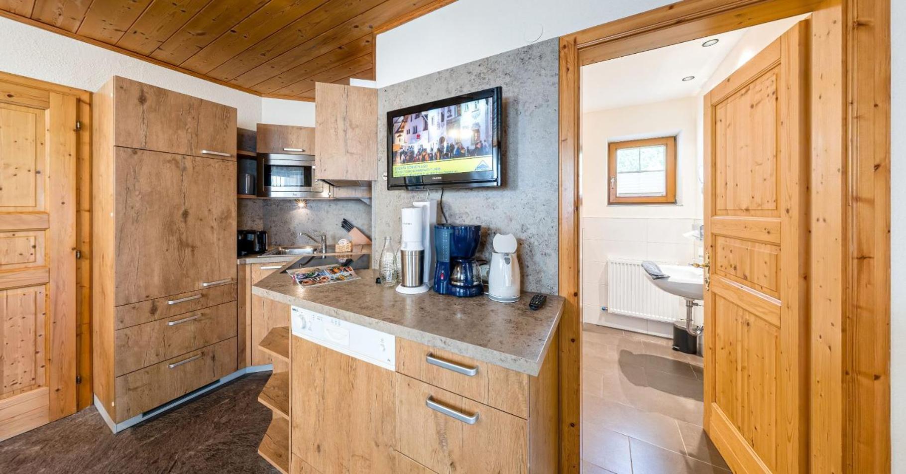 Appartements Am Burgsee Ladis Exteriör bild