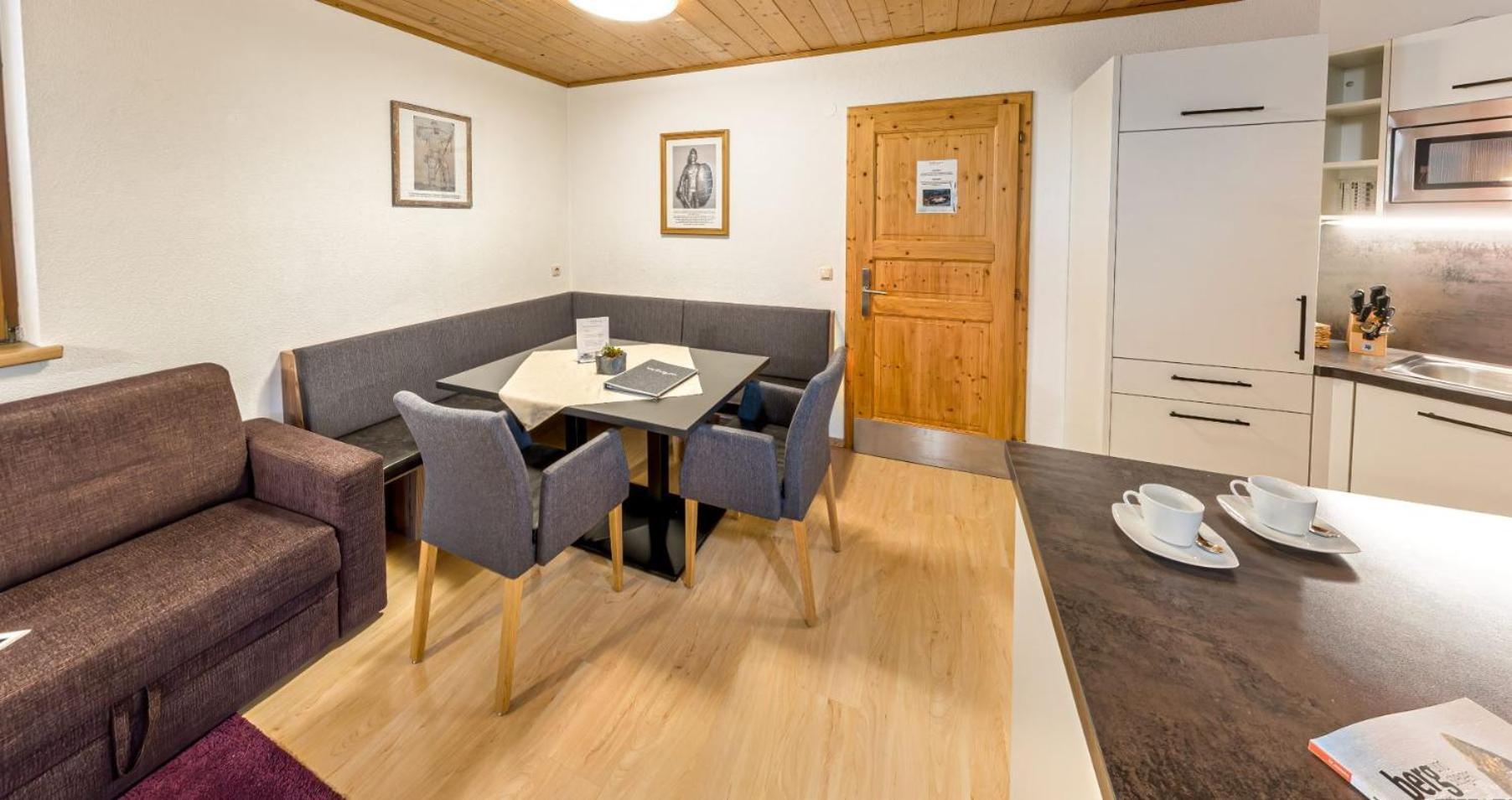 Appartements Am Burgsee Ladis Exteriör bild