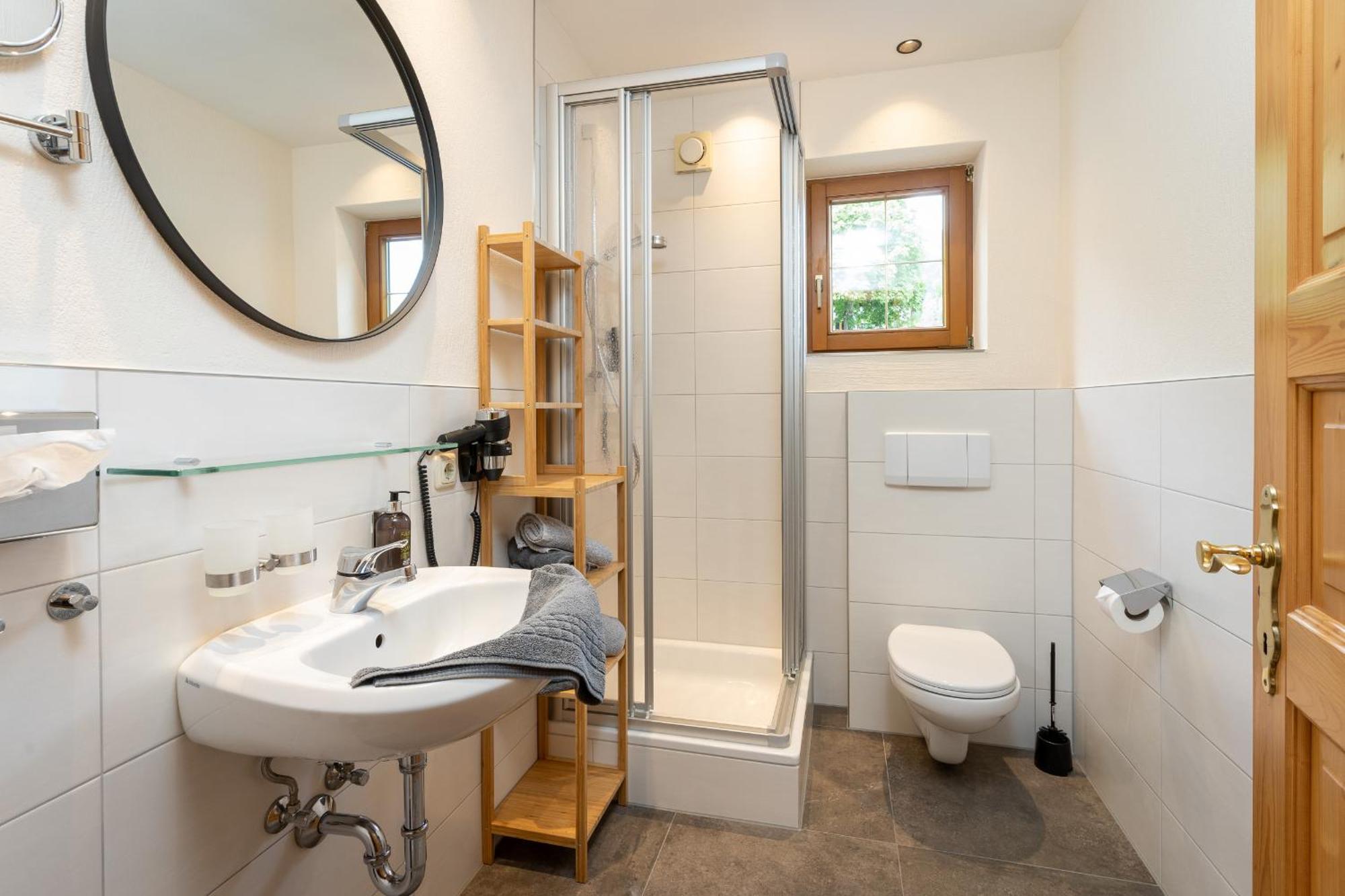 Appartements Am Burgsee Ladis Exteriör bild